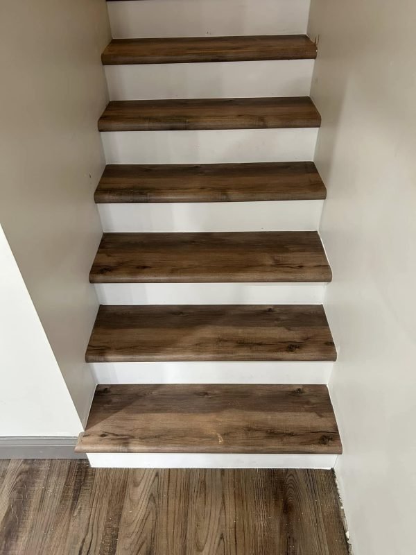 6893a2043c62a_stairs3